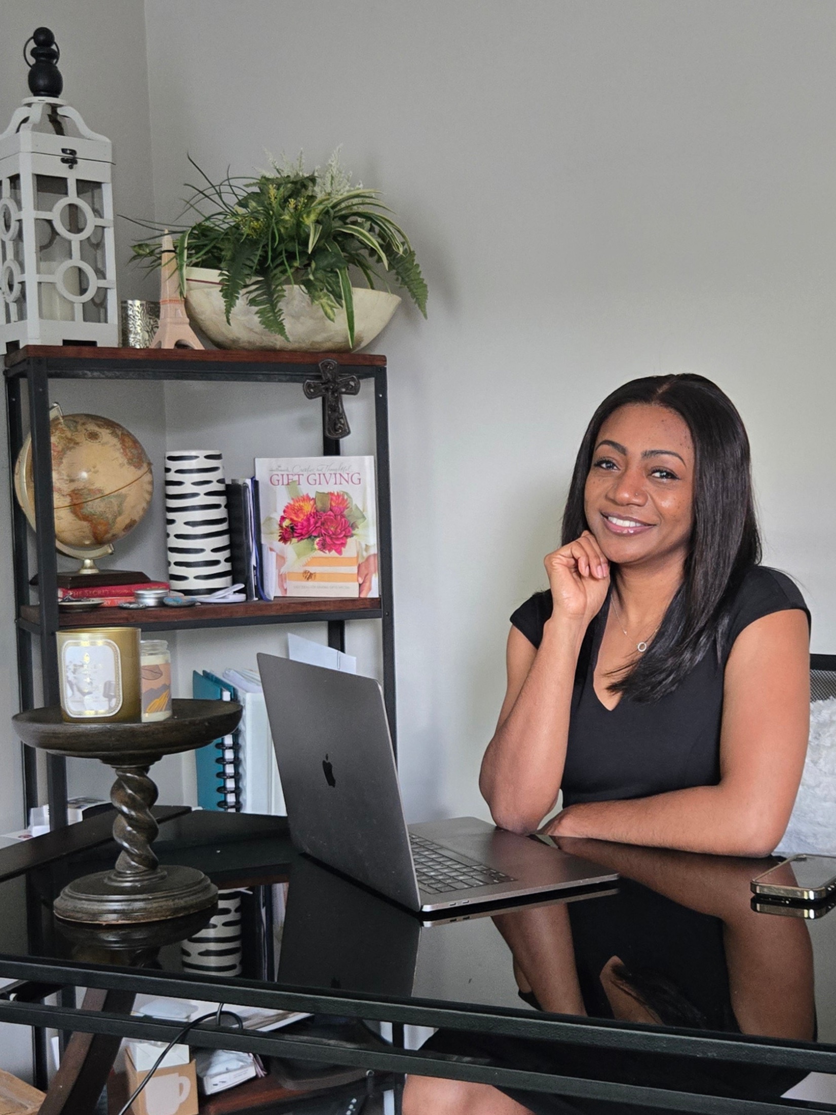 Natasha, founder of Creative Hart Studios